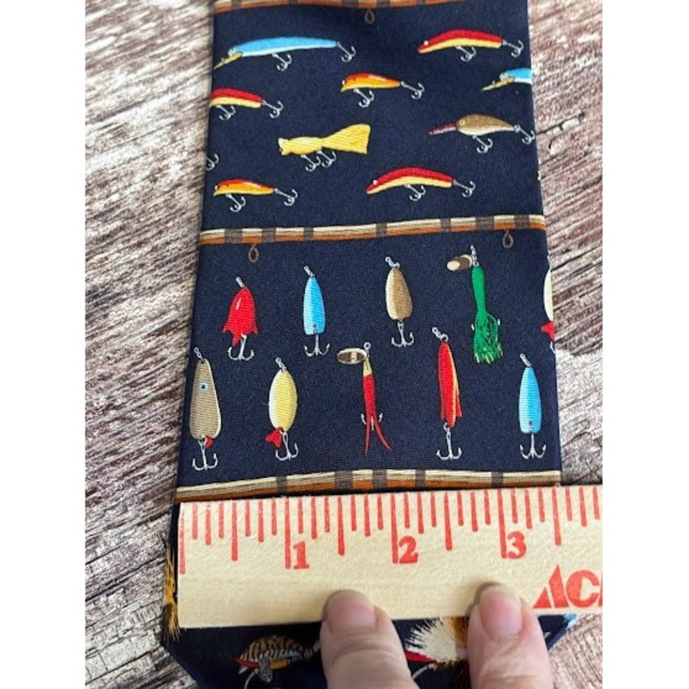 Alynn Neckwear Fishing Lures Tie "Flys, Plugs & Spoons" Creative American Silk - Picture 4 of 6